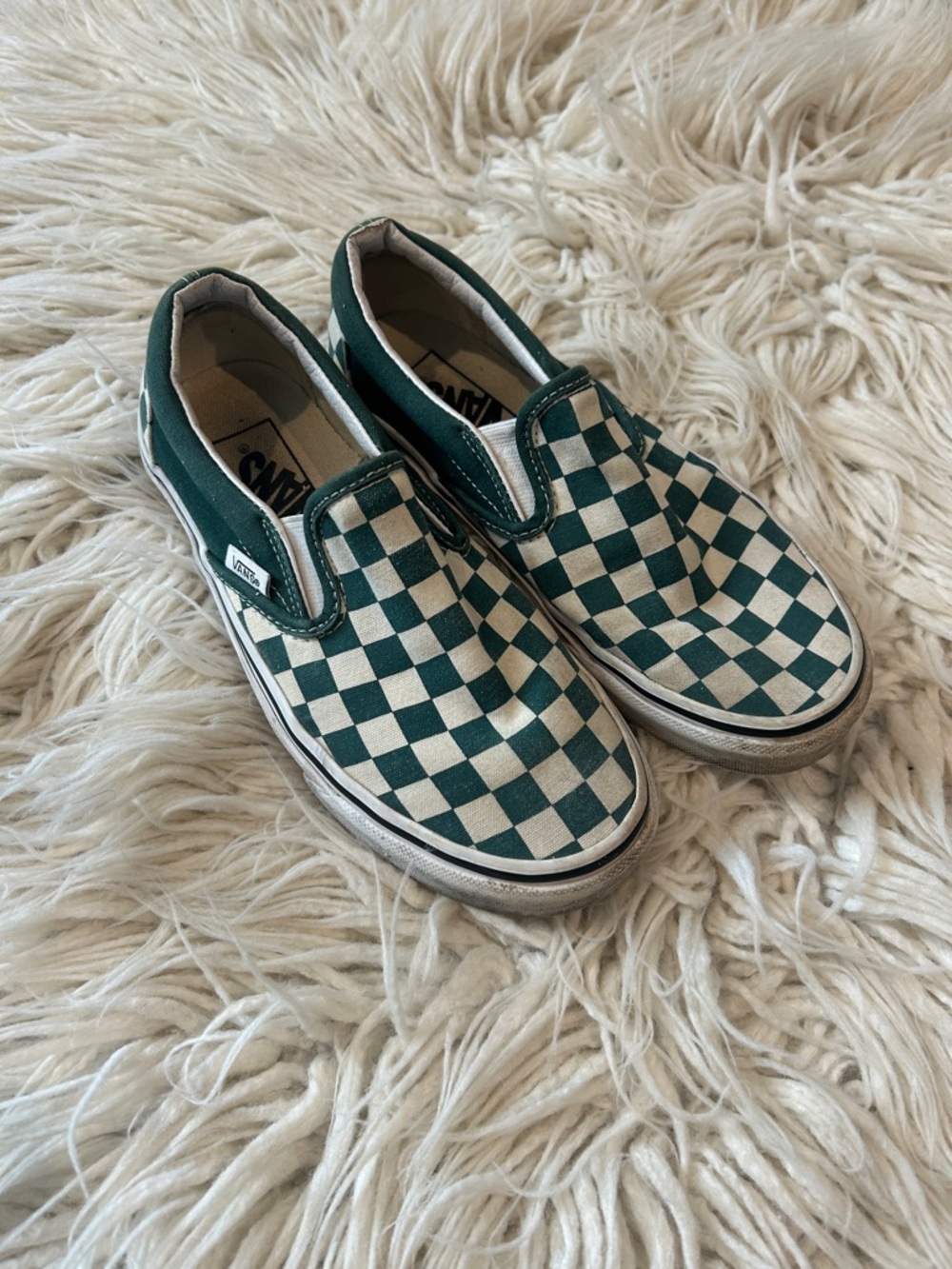 Vans Girls size 4 Checkerboard Slip-On Sneakers - Green and White